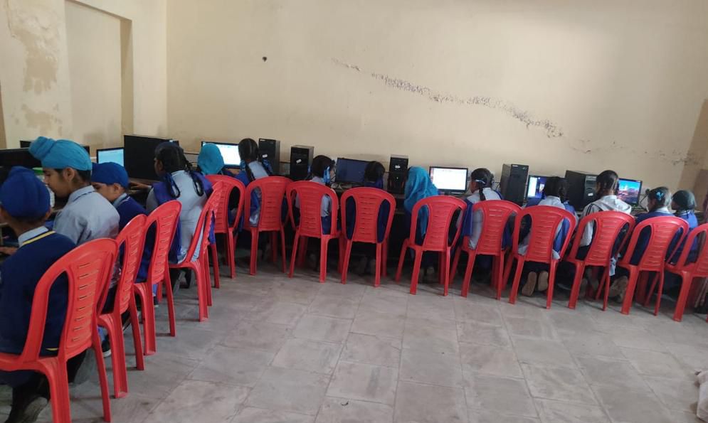 Class-room: Educomp smart class faculity for better learning...